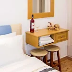 Ageliki Kalogera Apartament *